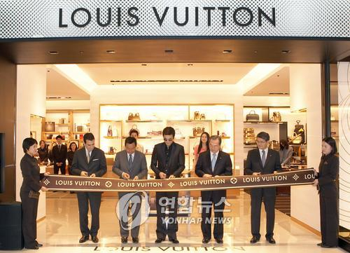 ルイ・ヴィトンが仁川空港に免税店、世界空港で初 | 韓国の経済ニュース｜韓国旅行「コネスト」