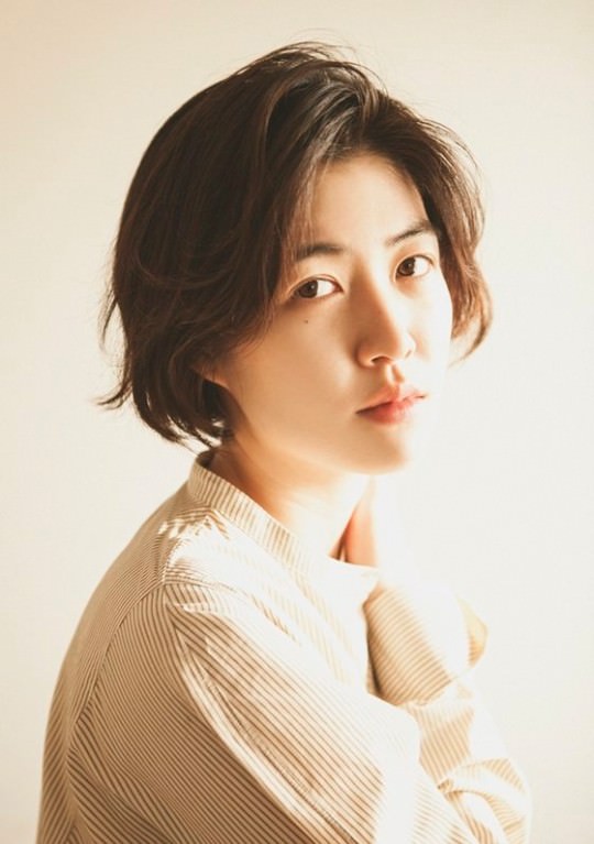 日本アカデミー賞受賞】韓国女優シム・ウンギョン | チマチョゴリ 