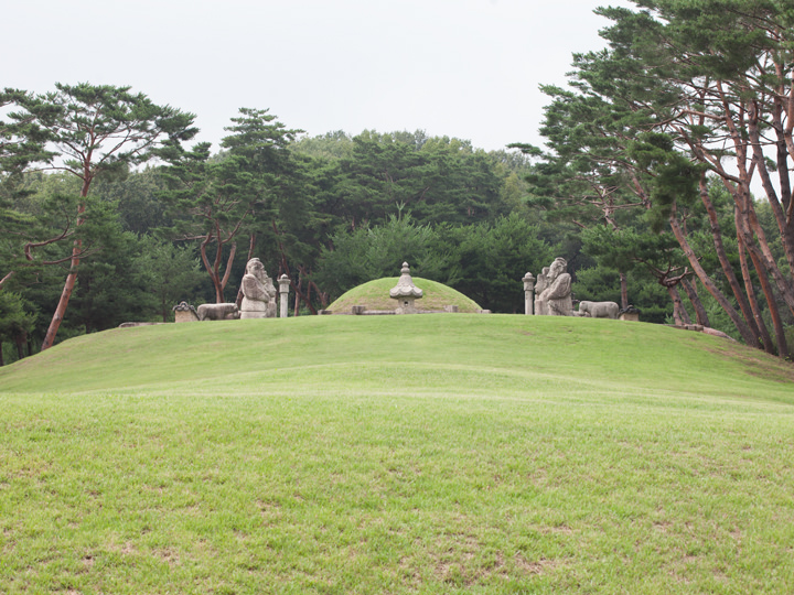 泰陵 康陵 ソウル東部 ソウル の観光スポット 韓国旅行 コネスト