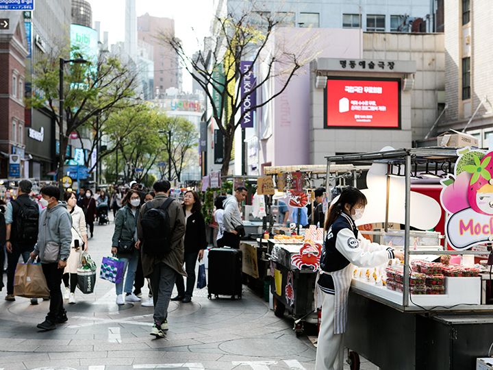 明洞屋台グルメ食べ歩き2023 | 韓国の屋台・B級グルメ｜韓国旅行「コネスト」