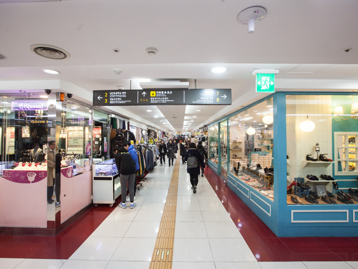 明洞駅地下ショッピングセンター 明洞 ソウル のショッピング店 韓国旅行 コネスト