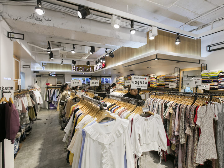 明洞でも買える プチプラ韓国ファッション店舗 おすすめショッピングスポット 韓国旅行 コネスト