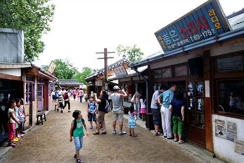 国立民俗博物館 市庁 光化門 ソウル の観光スポット 韓国旅行 コネスト