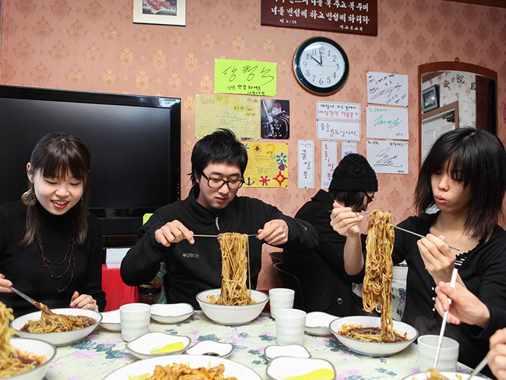 韓国のブラックデー 歳時 記念日 韓国文化と生活 韓国旅行 コネスト