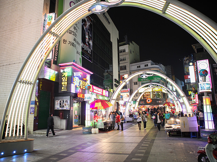 Biff広場 南浦洞 チャガルチ市場 釜山 の観光スポット 韓国旅行 コネスト