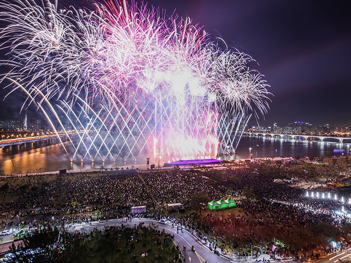 ソウル世界花火祭り 汝矣島 永登浦 麻浦 ソウル の観光スポット 韓国旅行 コネスト