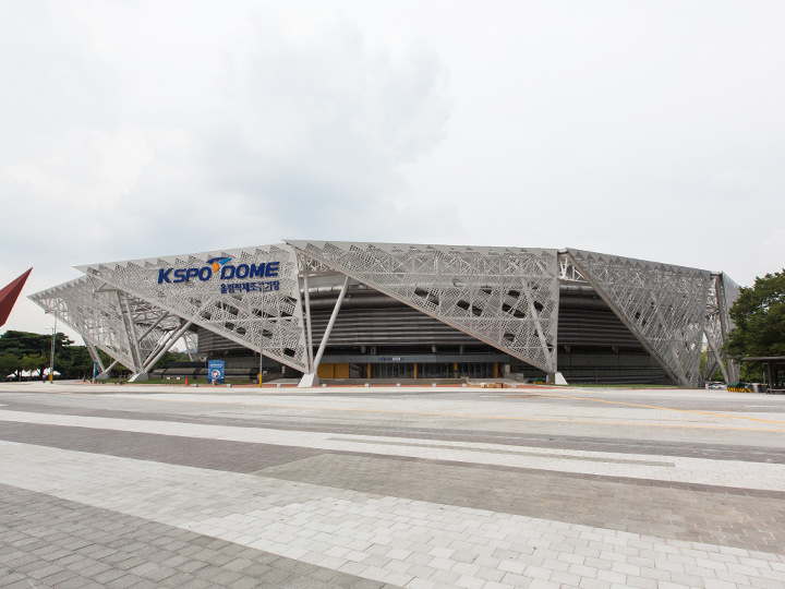 Kspo Dome オリンピック体操競技場 蚕室 ロッテワールド ソウル の観光スポット 韓国旅行 コネスト